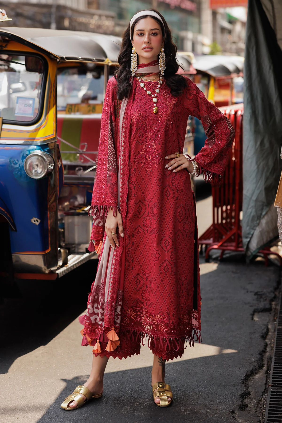 Pakistani 3-PC Unstitched Embroidered Lawn Collection CRB5-13 || Suit Latest Pakistani Punjabi Suits Salwar Kameez Designer wear.