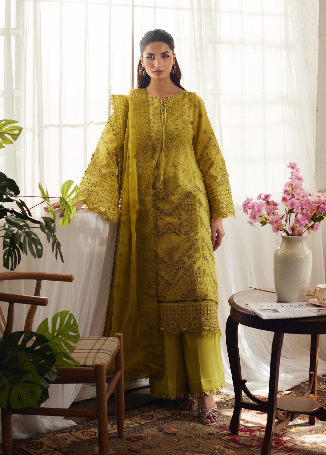 Pakistani Embroidered Lawn Unstitched 3 Piece Aurelia-Gul-62 | Latest Pakistani Punjabi Suits Salwar Kameez Designer Wear.