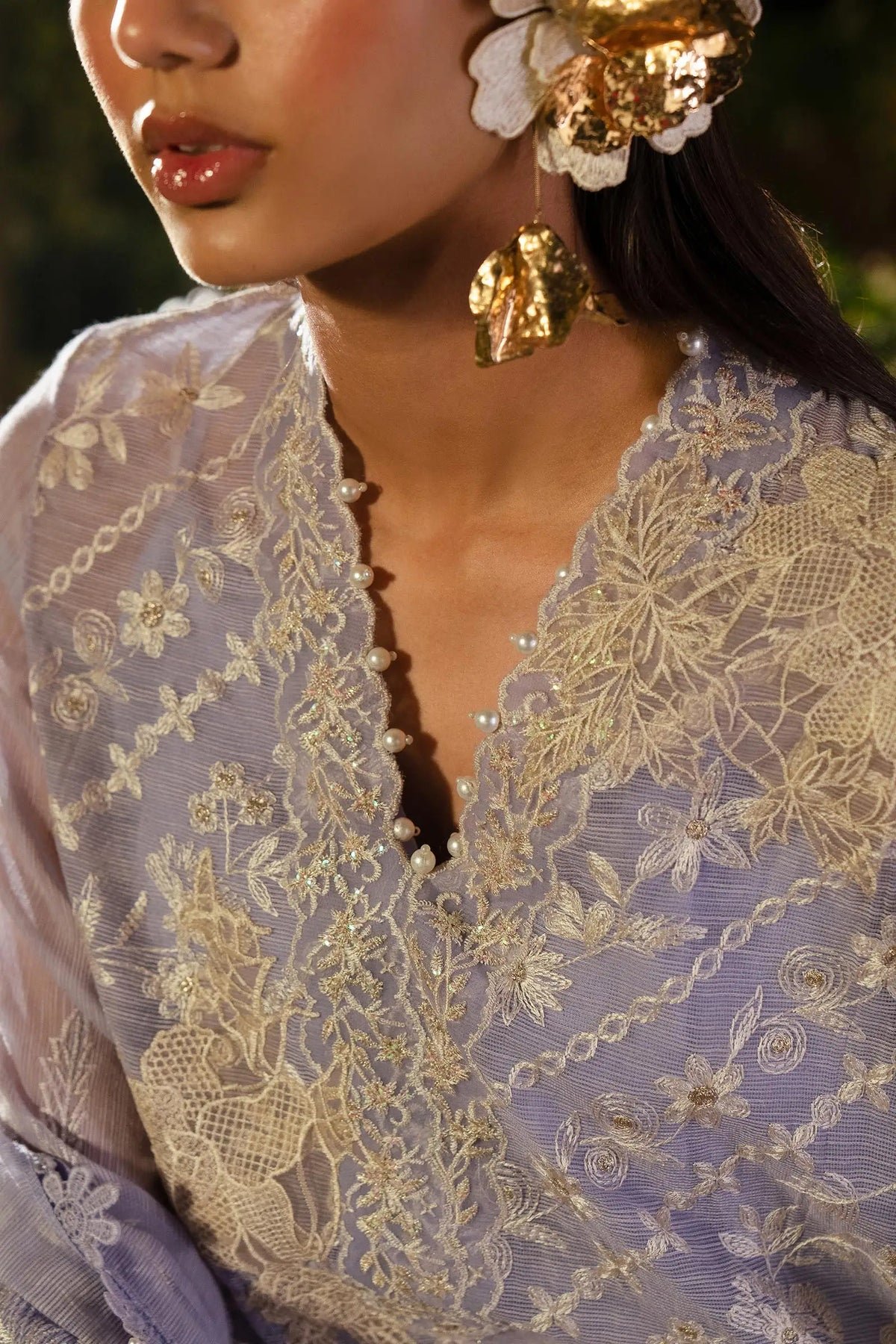 sana-safinaz-stitched-3-piece-embroidered-suit-ss24ul-10b-luxury-collection-3_1800x1800.jpeg