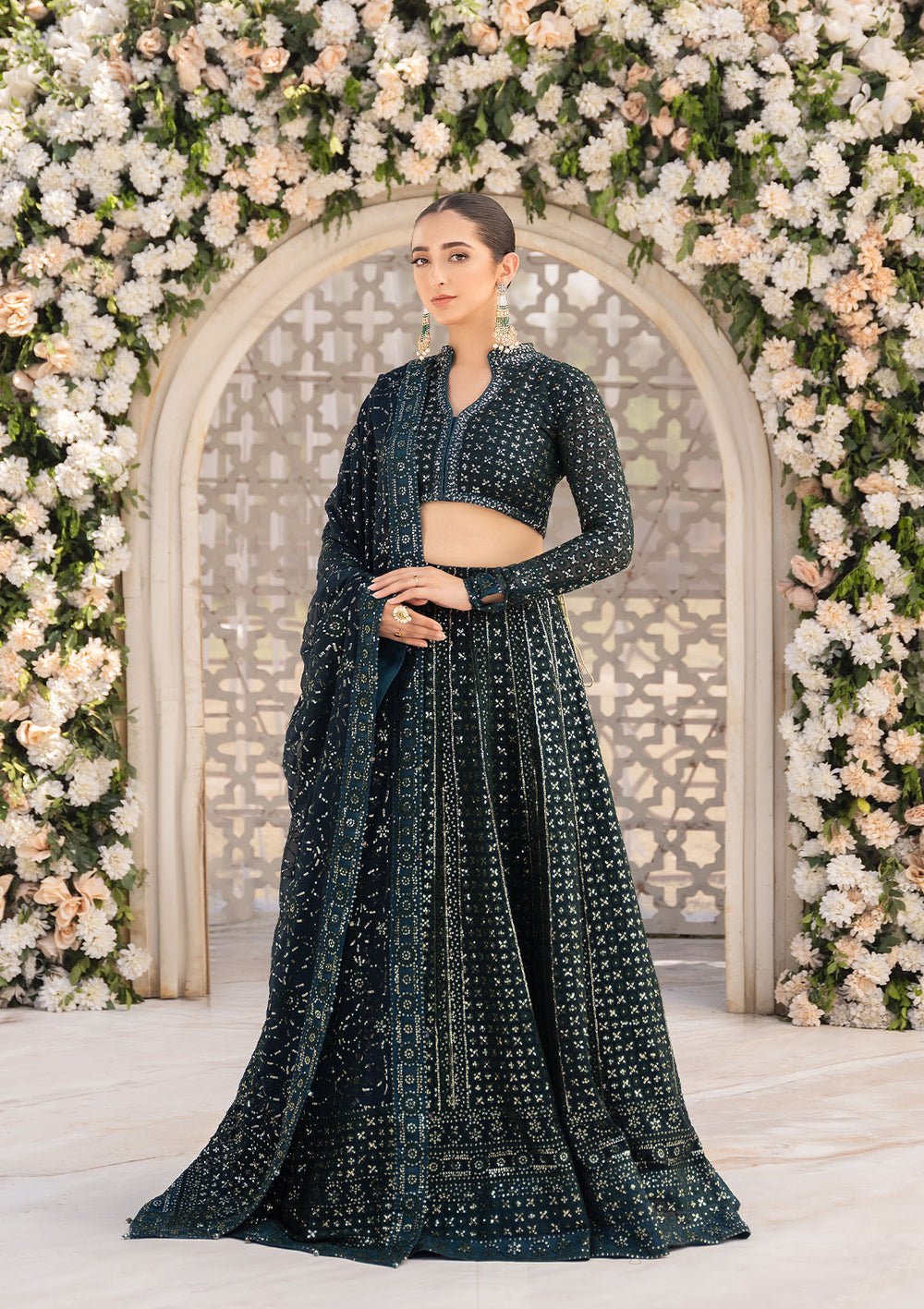 aik-atelier-unstitched-24-vol-01-look-01-1.jpg