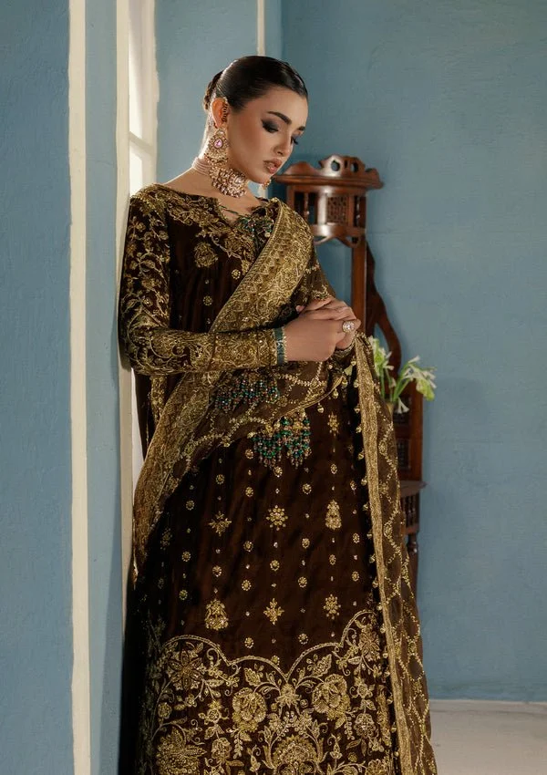 aik-atelier-udaipur-luxury-velvet-look-01-6.jpg
