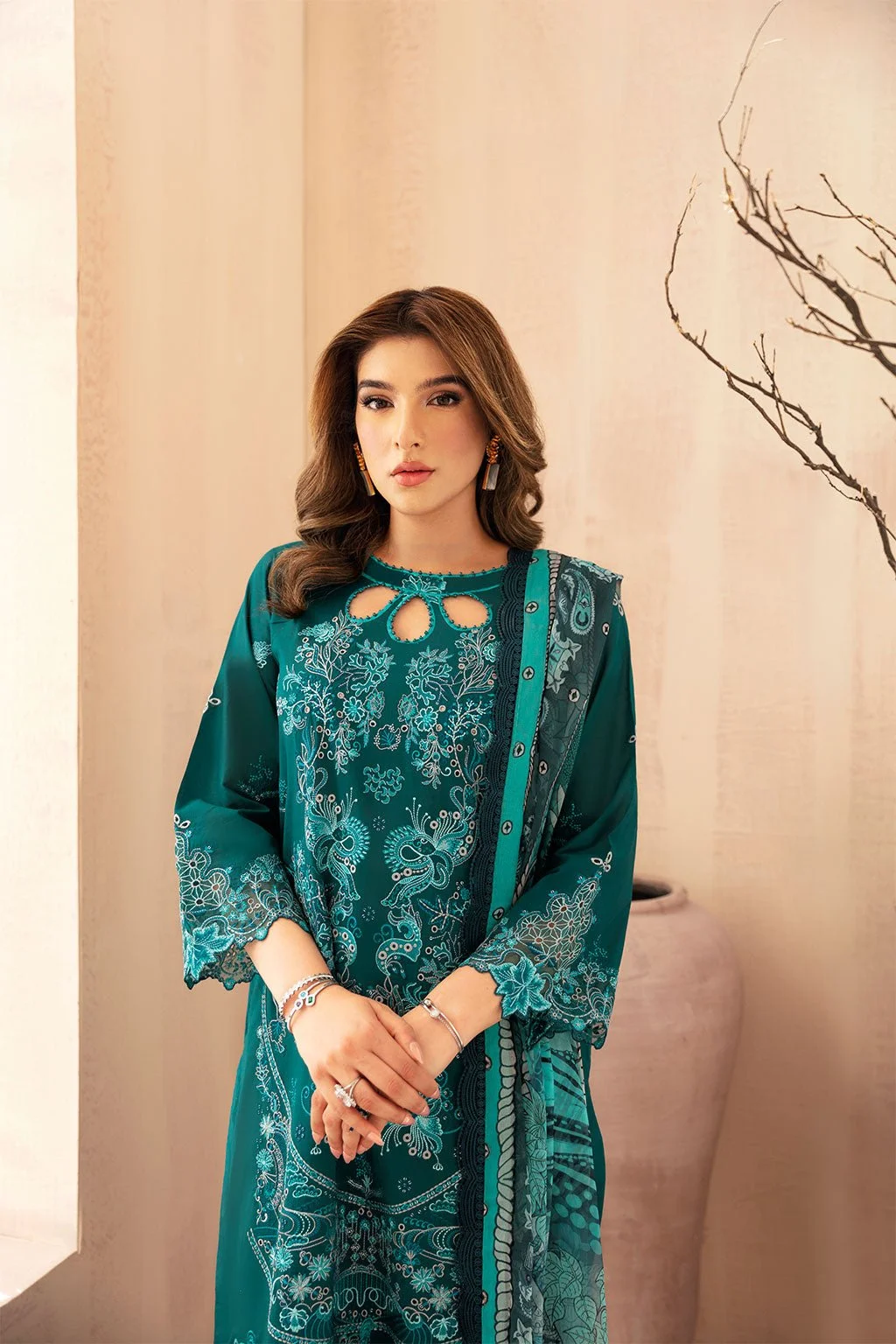 resize-andaaz-3.jpg