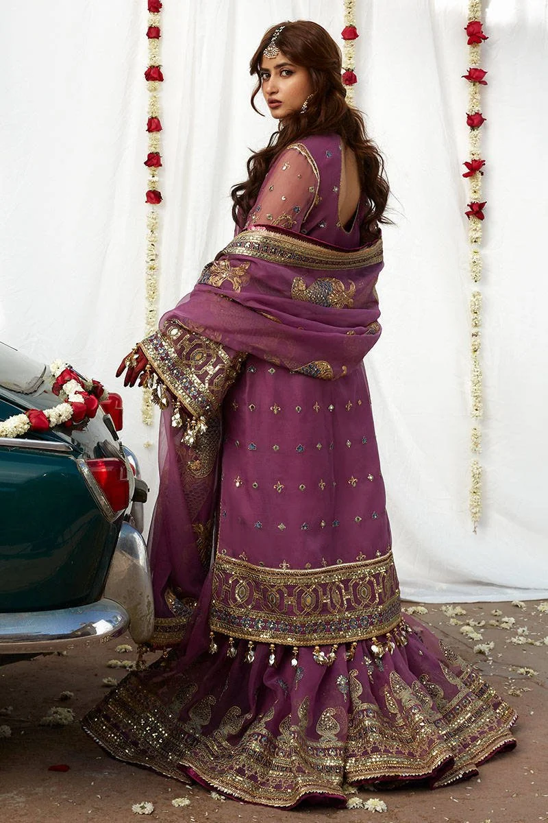 ElegantPakistaniWeddingGhararaDressinPremiumOrganza_1800x1800.jpg