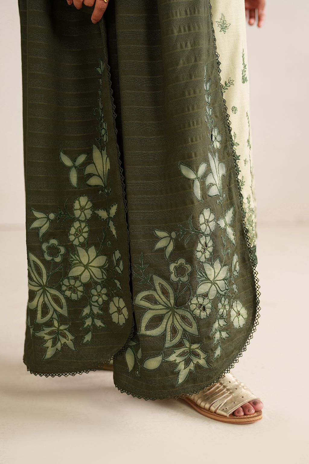 108_aa461a90-193d-4f8b-a2cd-9c4aa3364f0b.png (Copy)