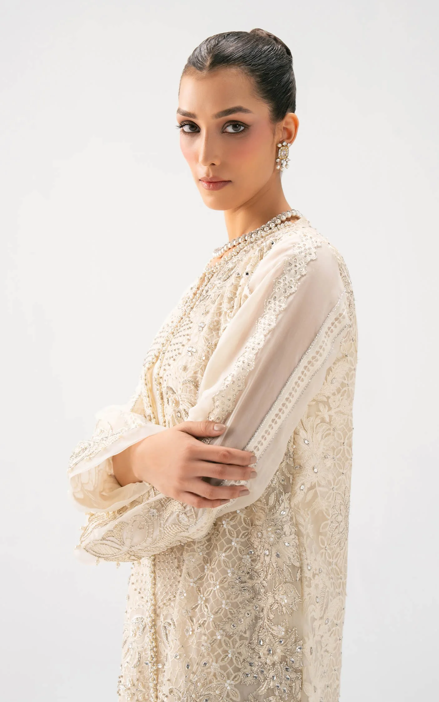 Ivory_Elan_3.jpg