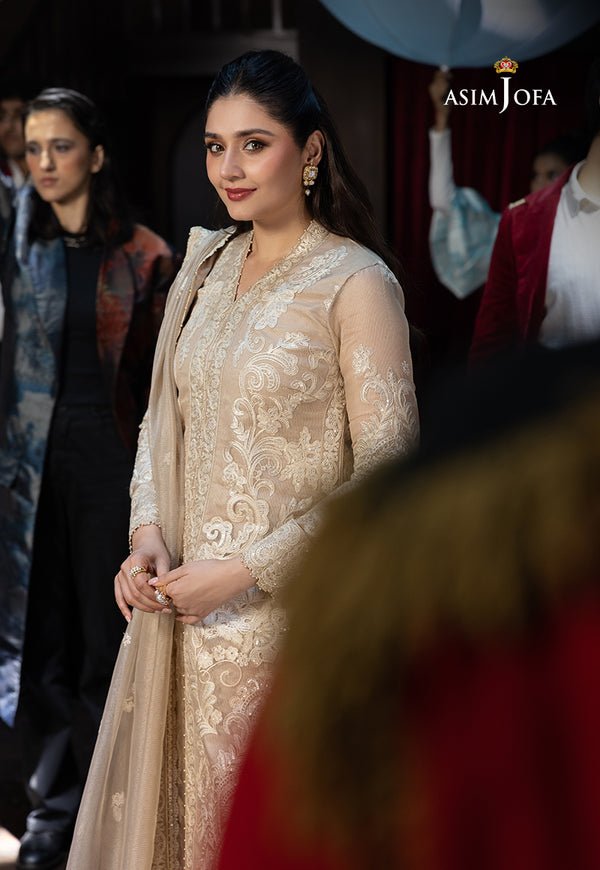 05_d7bd3b57-f10c-4931-8e8e-8359df959be7.jpg