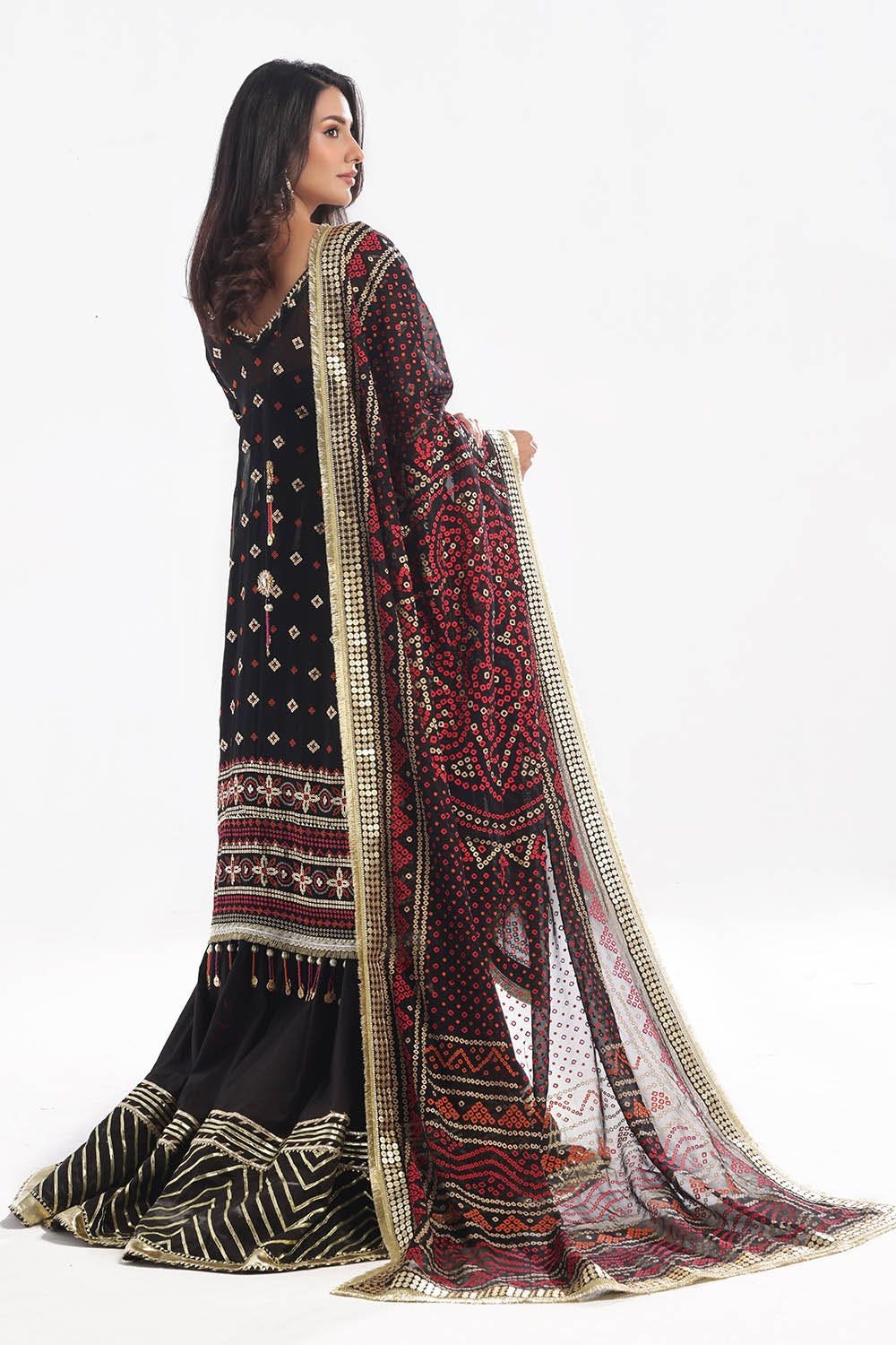 gold-lacquer-chiffon--zari-sequins-embroidered-lawn-gulahmed-back-bm-52011.jpg