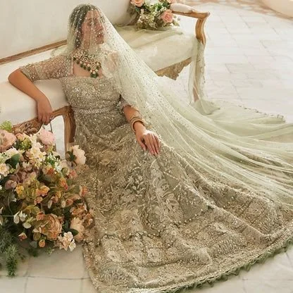 pakistanidesignerdresses-1708543936289_96e20b85-e856-4768-84f9-8dd7c7dffb24.jpg