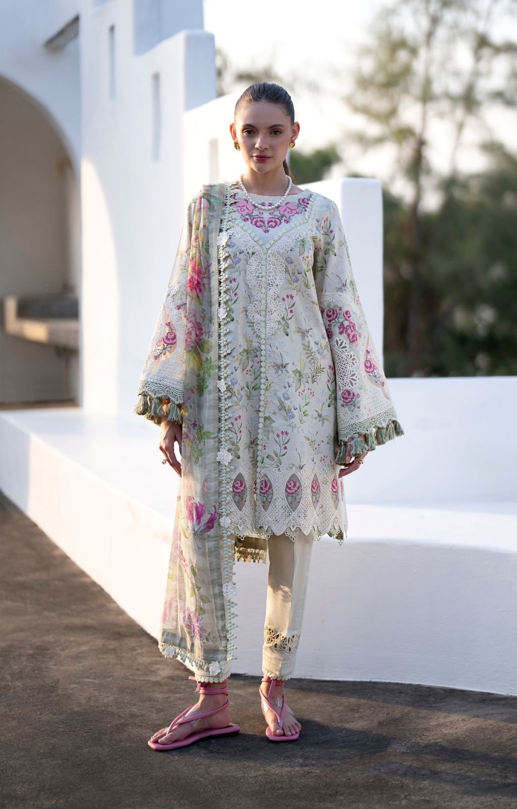 Pakistani Embroidered Lawn Unstitched 3-piece Suit Aleesia | Latest Pakistani Punjabi Suits Salwar Kameez Designer Wear.