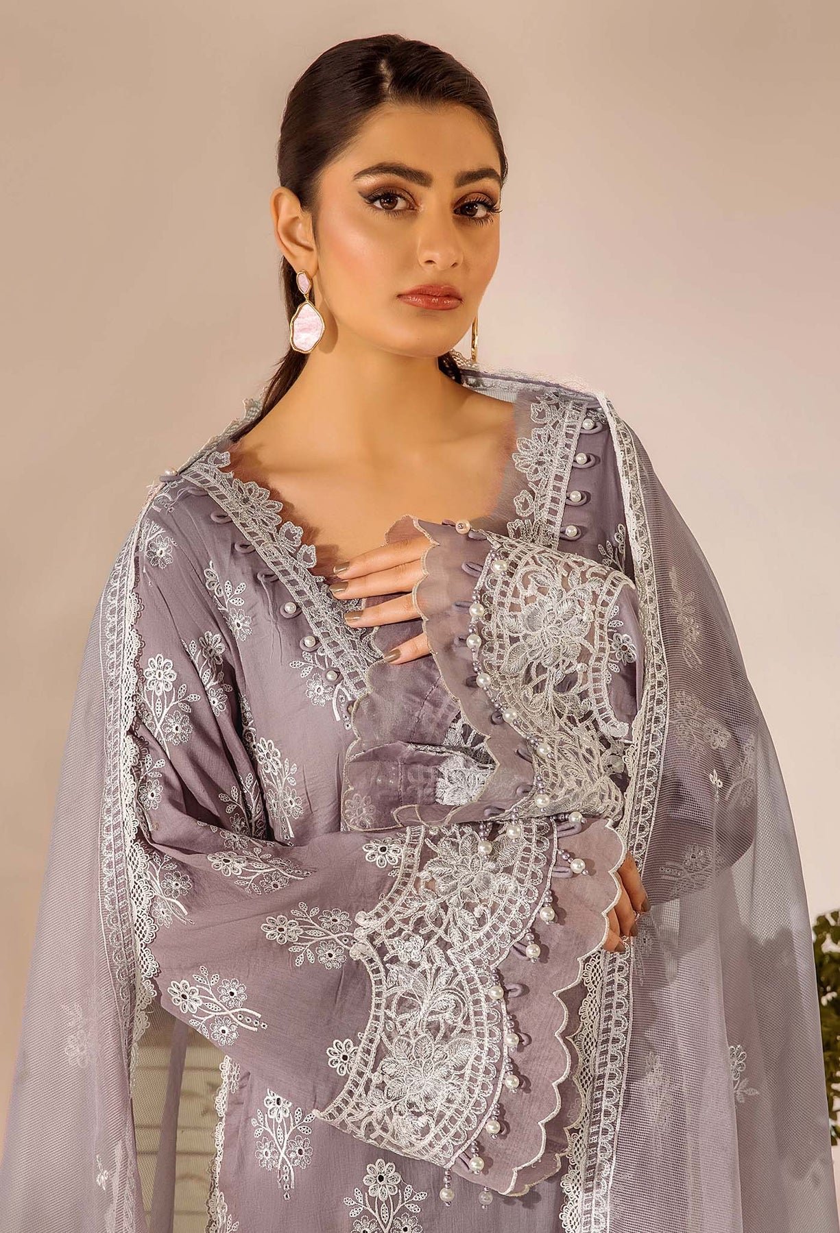Pakistani Embroidered 3 Piece Unstitched Collection | CHIKANKARI 4777 | Latest Pakistani Punjabi Suits Salwar Kameez Designer Wear.