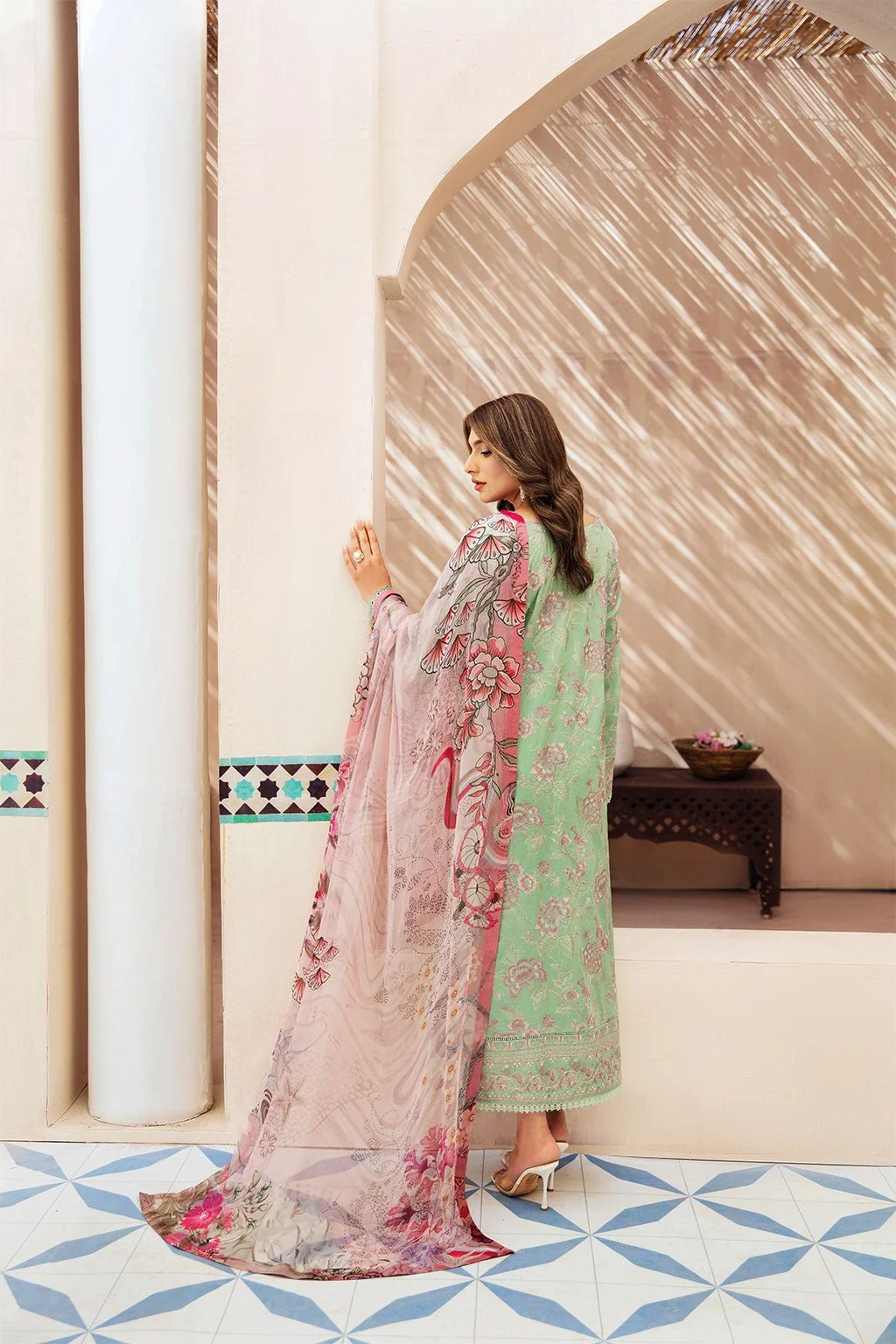 resize-andaaz-25.jpg