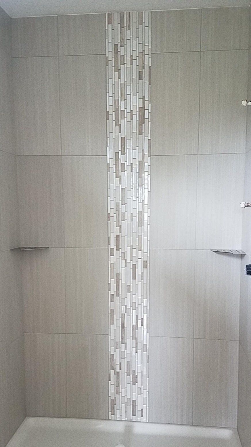 LGC-Franklin+Shower.jpg