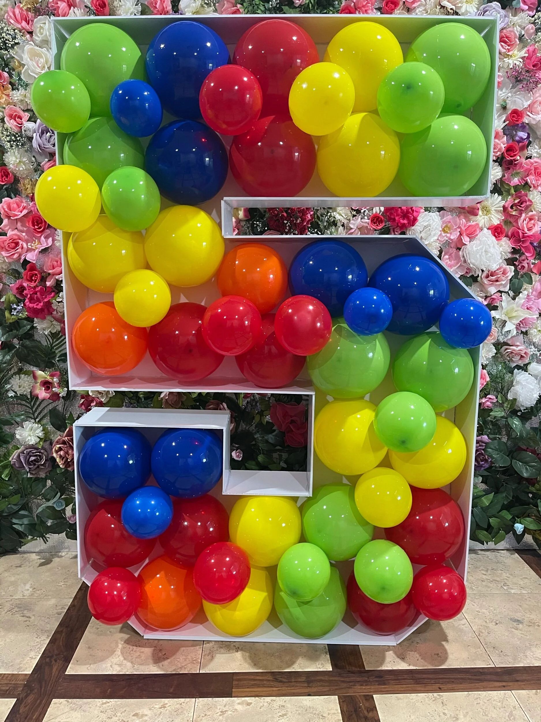 phoenix balloon decor — Petals and Pics