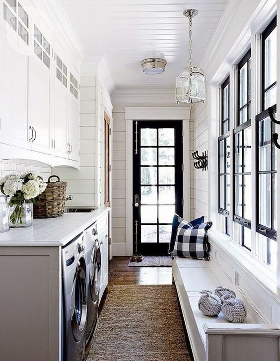 How gorgeous is this laundry room! I could hang out there all day 🙂 {styleathome.com}