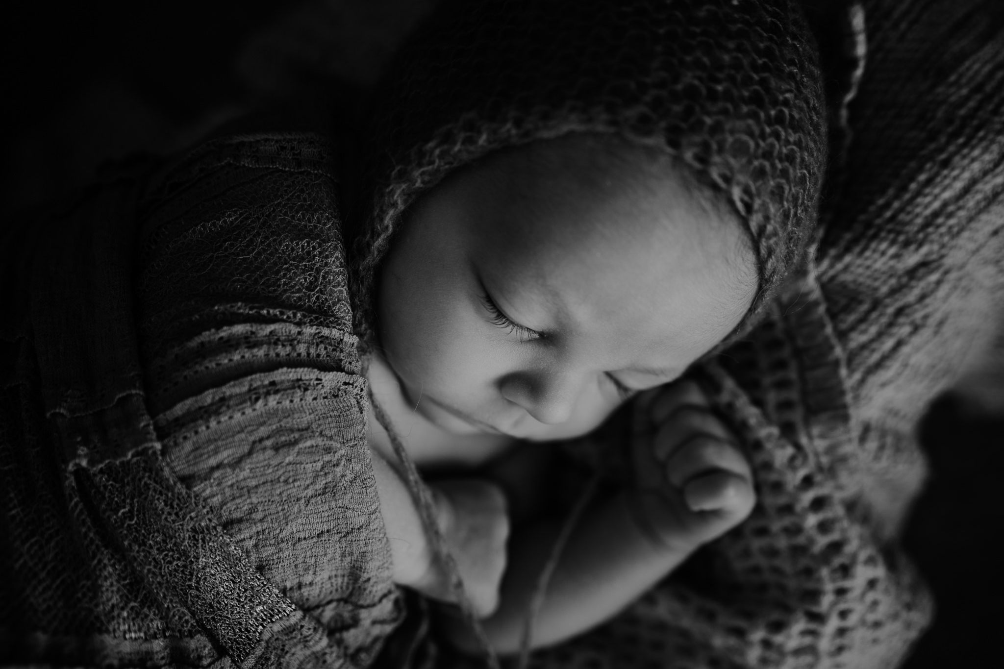 The-snug-sessions-NI-Newborn-Photographer-belfast-A-39.jpg