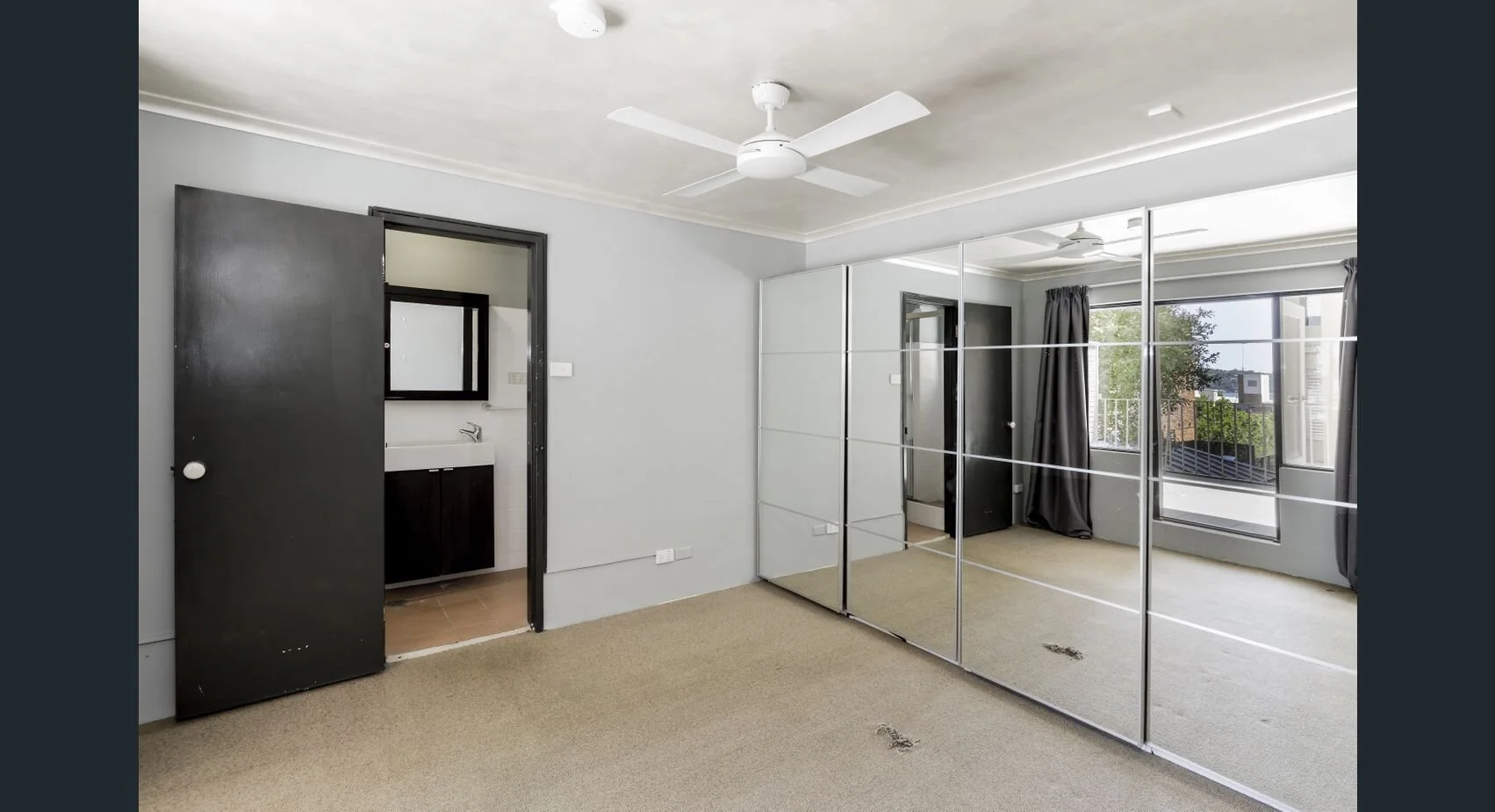 Bedroom Before.jpg