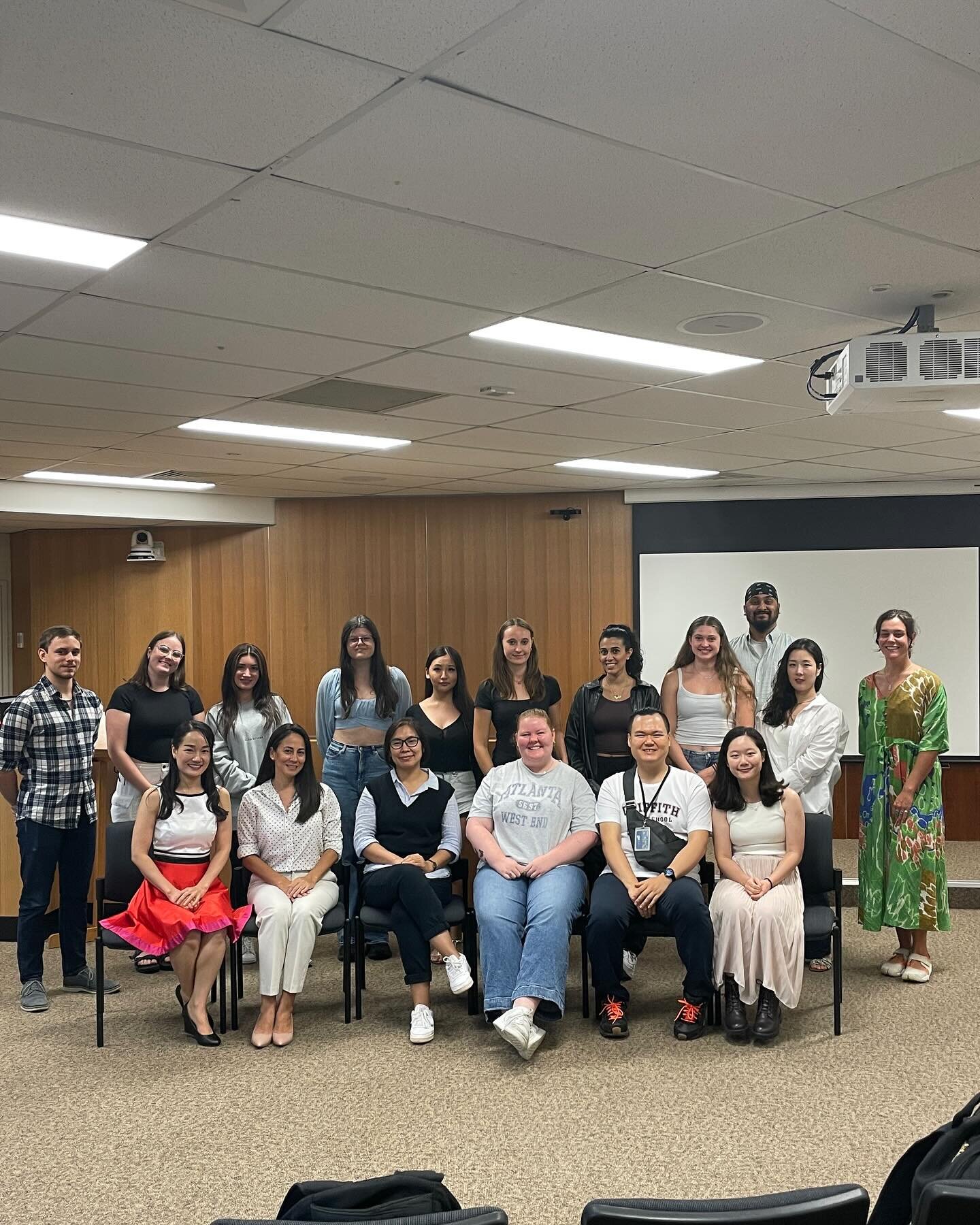 ✨ Mentoring Lunch 2024 ✨
Thank you to everyone that came along to our Mentoring Lunch !
It was amazing to see our mentors and mentees come together and form new connections 🤝🏻
We look forward to seeing our mentors assist other students in their uni