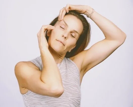 FACE YOGA WORKSHOP💆🏼&zwj;♀️
mit Melanie @mel_ges 

Face Yoga ist eine Kombination aus Massage, Kr&auml;ftigung der Gesichts-und Nackenmuskulatur sowie Stretching. Es schenkt dir ein ganz neues Gef&uuml;hl von Entspannung in deinem Gesicht.🙃

Durch