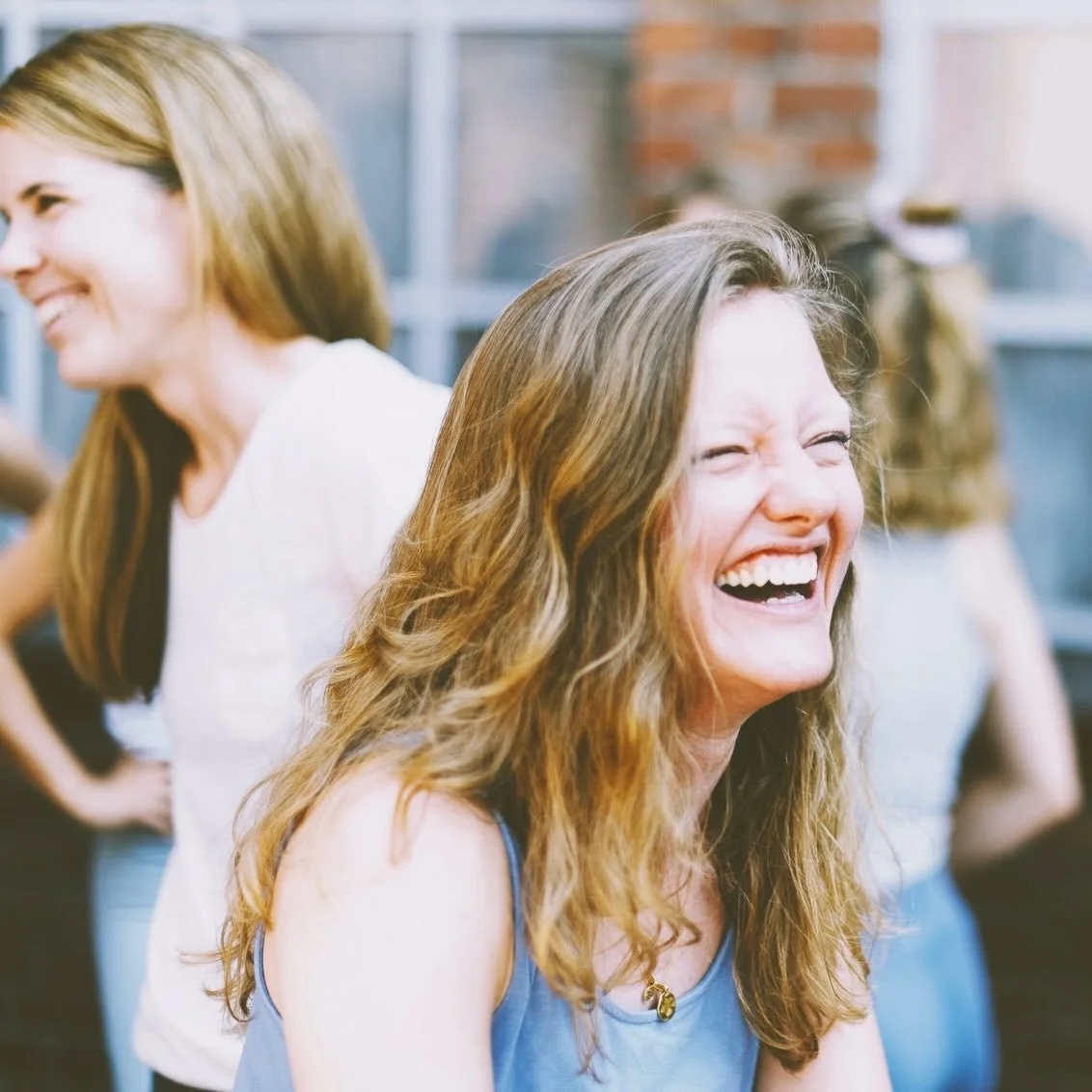 SPRINGING INTO SUMMER-TICKET🌴

F&uuml;r den Start in den Sommer haben wir ein besonderes Monatsspecial f&uuml;r dich: unsere 4er-Karte f&uuml;r nur 49&euro;.🤩

Mit diesem Ticket kannst du an 4 Classes teilnehmen - g&uuml;ltig f&uuml;r beide Studios