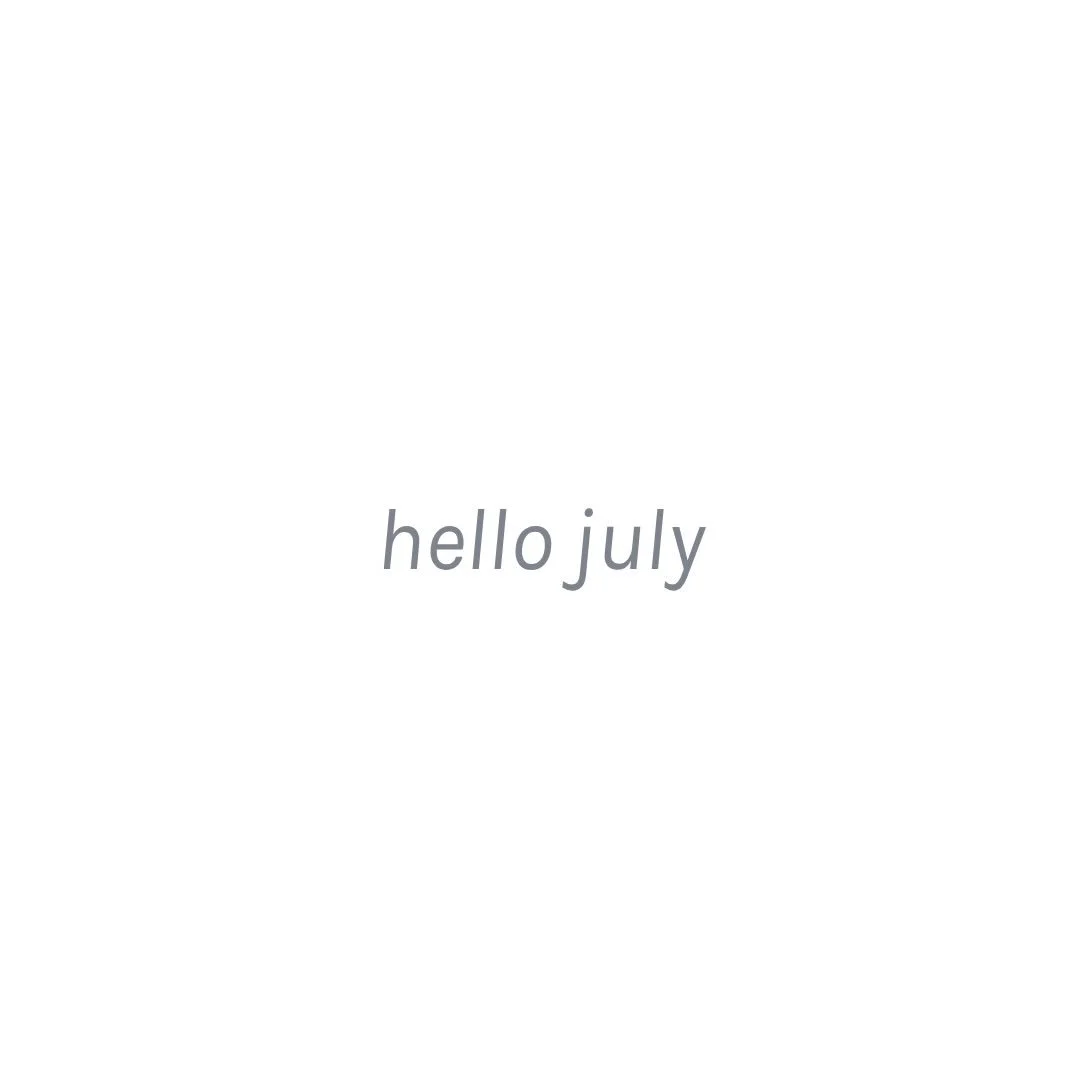 HELLO JULY 🌴

Zum Start in den neuen Monat warten all deine gewohnten Classes auf dich 😊🧘🏼&zwj;♀️und auch zwei tolle Specials, um den Juli auf ganz besondere Weise zu starten🙌🏻:

🌴Rooftop Yoga
☀️mit Blick auf die Elphi in den Feierabend flowen