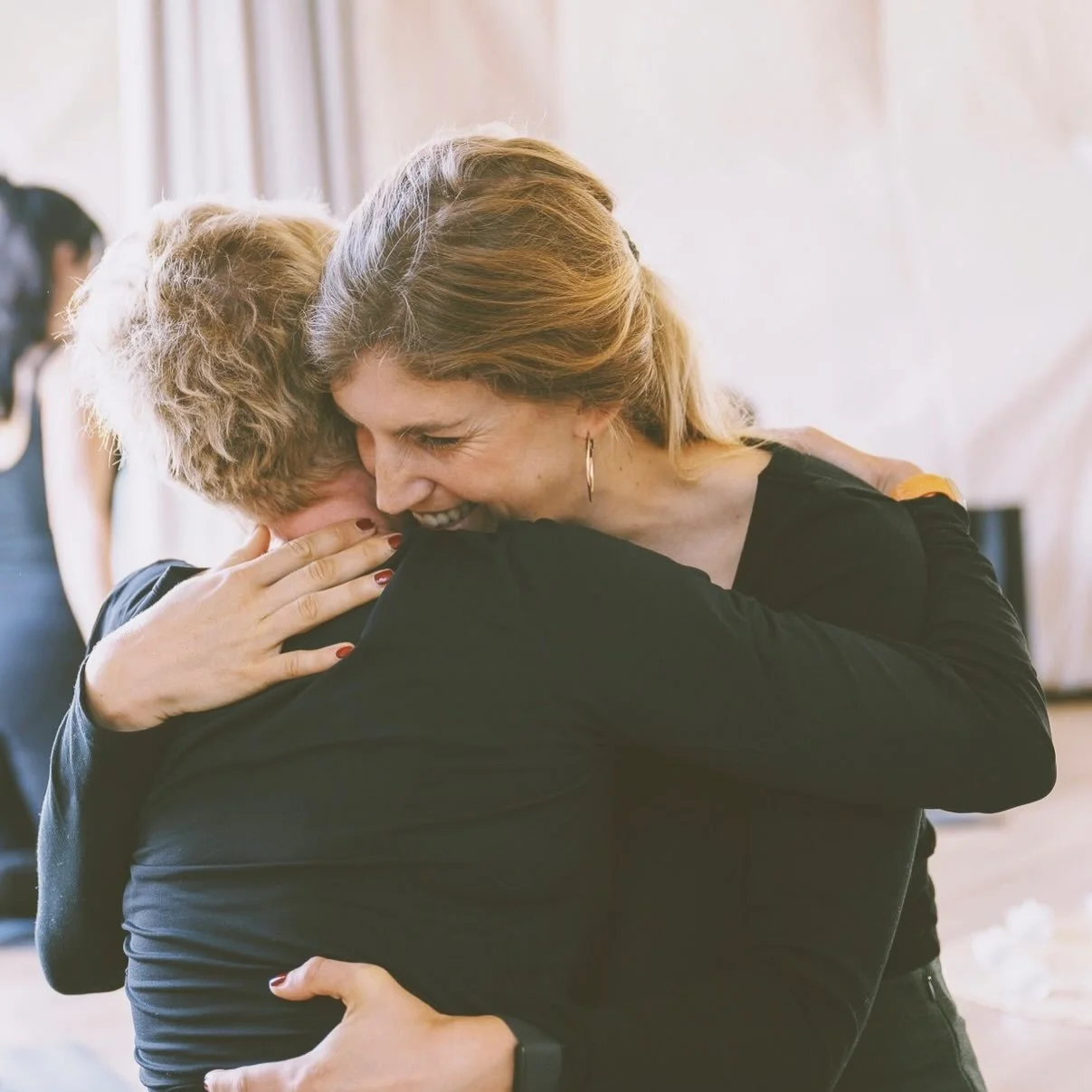 EXPAND YOUR SOUL🦋
BREATHWORK WORKSHOP
mit Antonia @antonia.dienst 

Ein Workshop, der Herz und Seele so viel Raum schenkt, wie nie zuvor und dich wahrhaftig befl&uuml;geln wird.😍

🤍Ein Workshop, der dir:
✨einen tiefen Einblick in deine Innenwelt /
