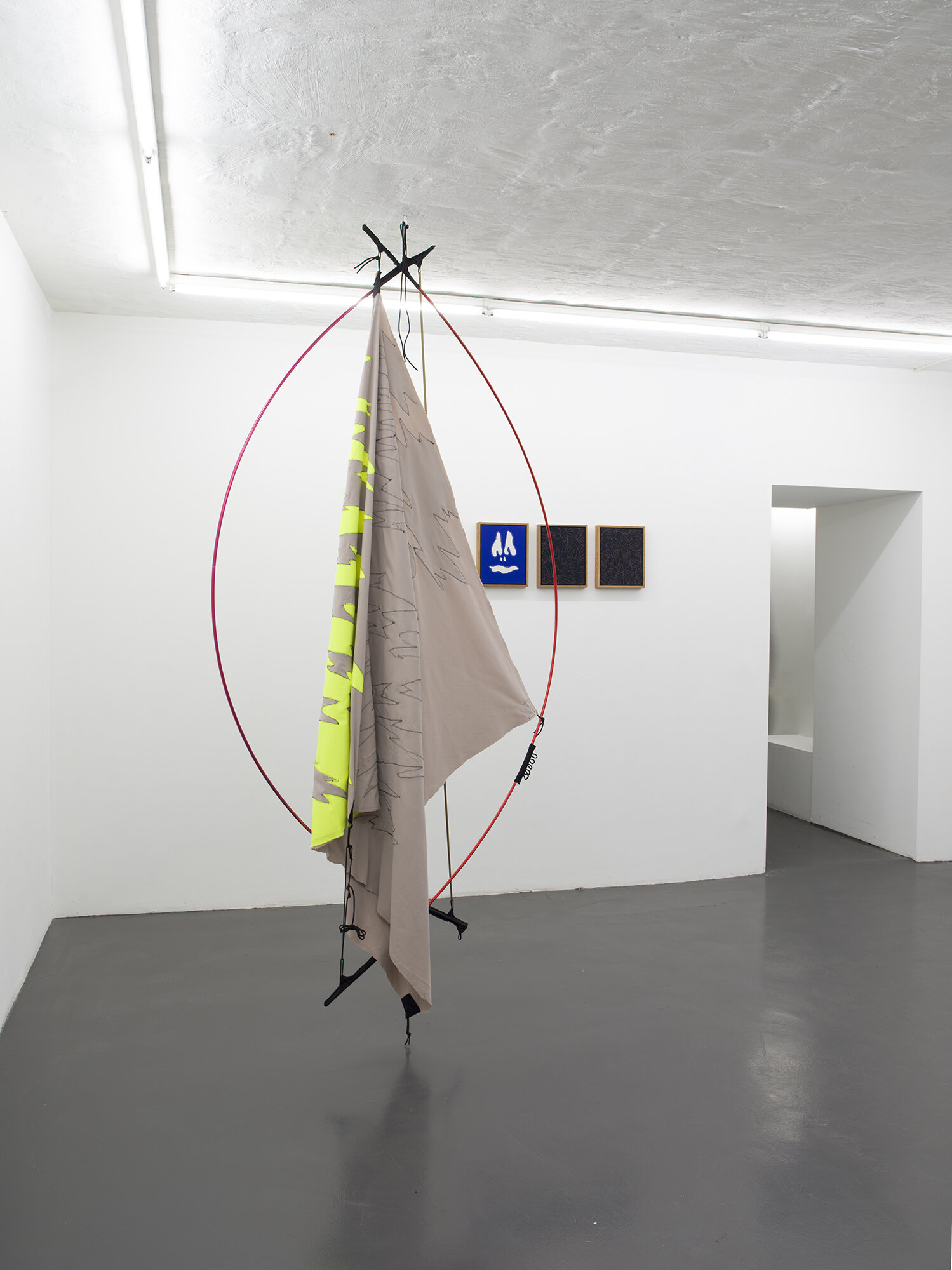 Carried on both sides (2), 2020 Thread, fabric, paracord, plastic buckles and metal, H 240 x Ø 130 cm