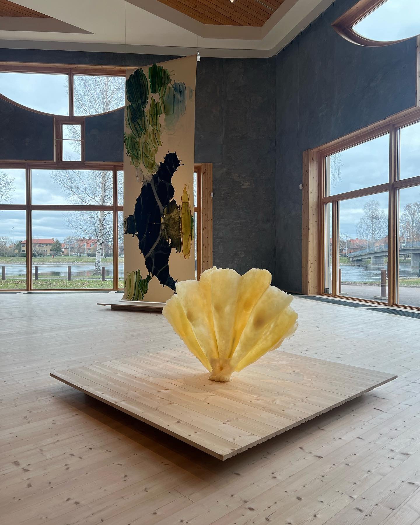 Katja Pettersson opens her solo show GLITCH AT @varmlandsmuseum tonight! Wonderful@display and as always Katja explores materials and their interplay with us as viewers and the exhibition space mixed up with her personal tactical memories 👏🏻👏🏻