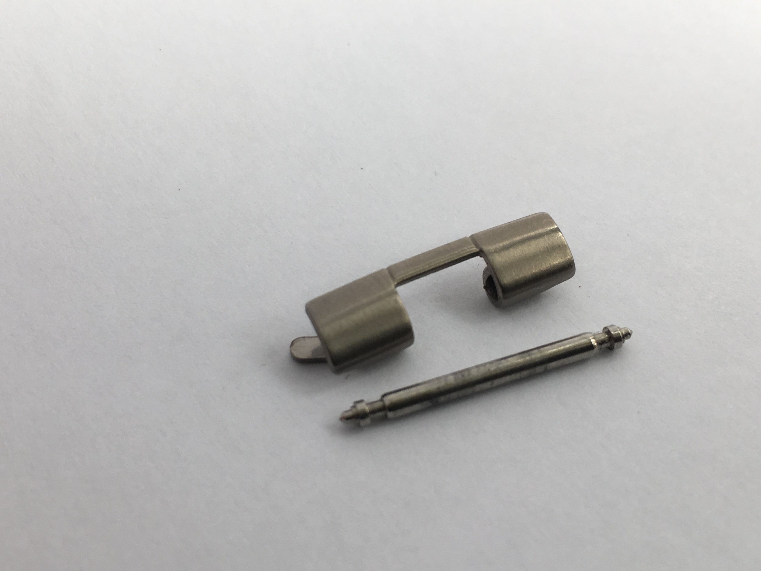 Screws For Chrono Avenger M1 E73360 Pins New Genuine Breitling Titanium Link 