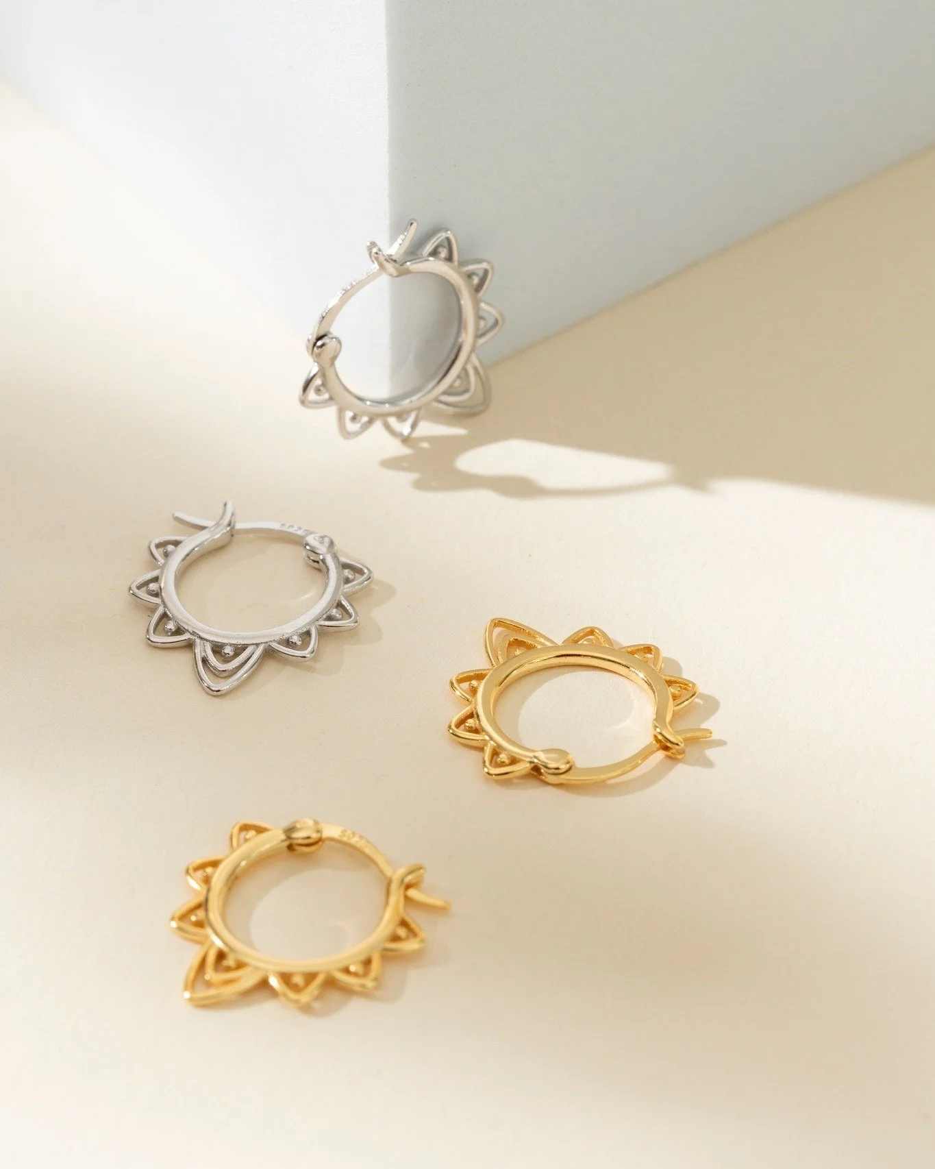 Gros restock des tant aim&eacute;es boucles d'oreilles Harmonie ! 
En argent sterling 🤍
