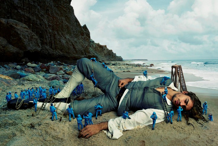 Annie Leibovitz's astronauts for Louis Vuitton - collectSPACE: Messages