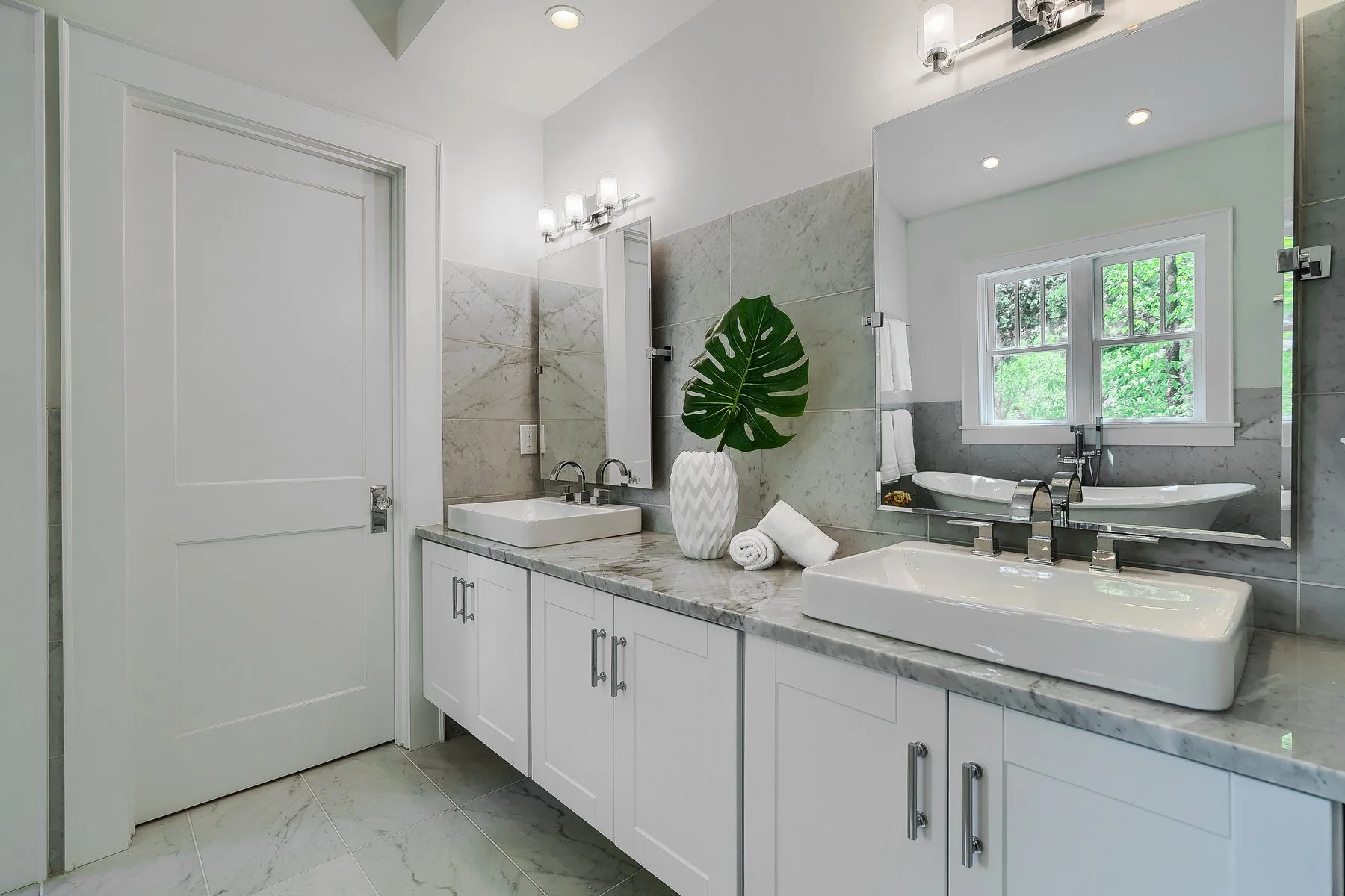 1329 Berwick Ave (26).JPG