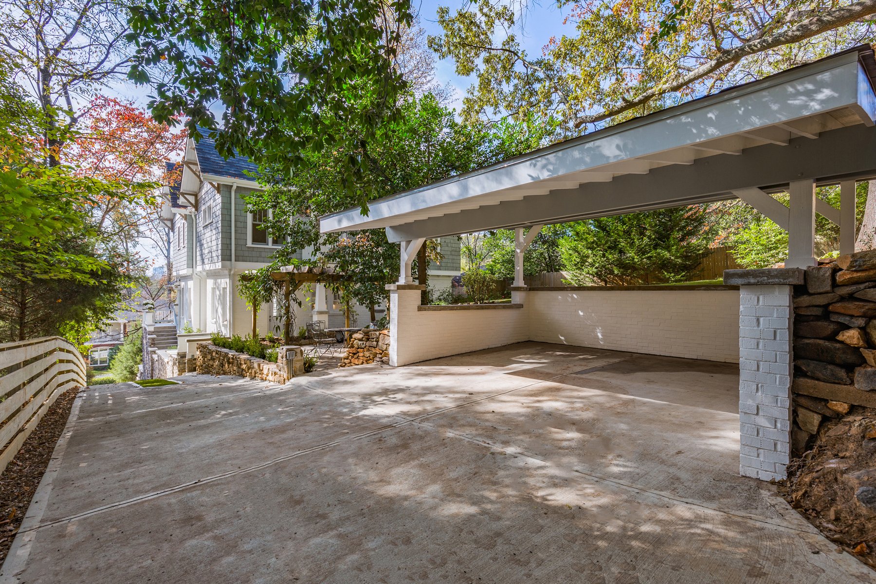 1329 Berwick Ave (36).JPG