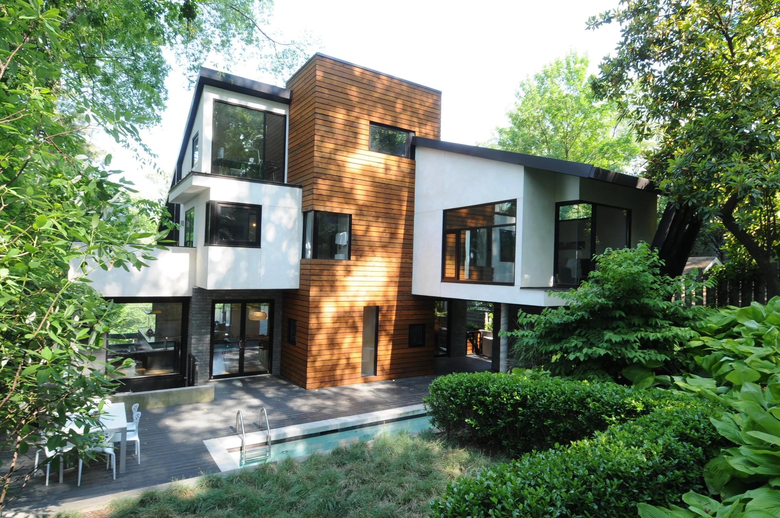 64 montgomery ferry road rear high res copy.JPG