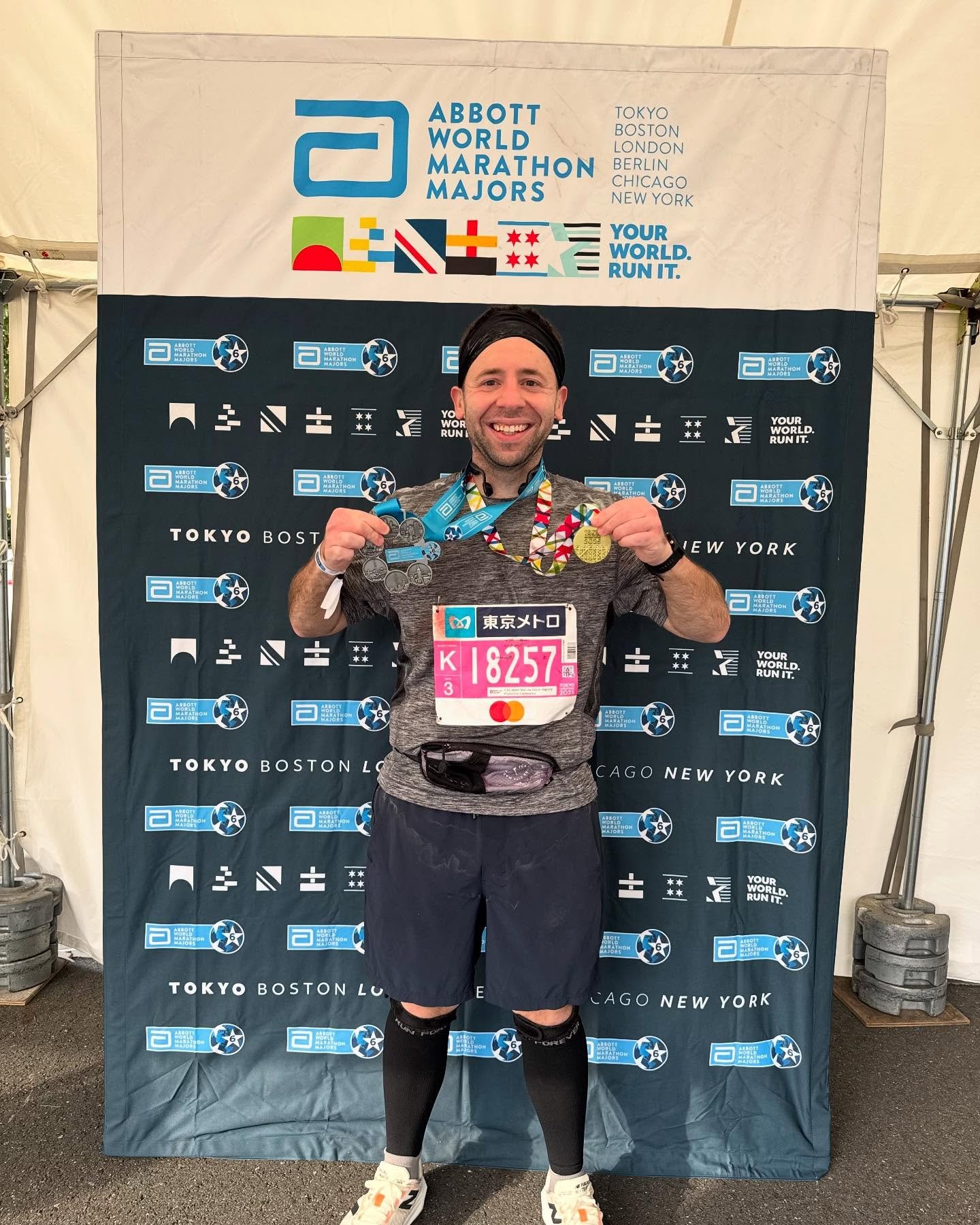 SIX STAR SPOTLIGHT @curiosfish 🤠
〰️
How did your Six Star journey begin: My six star journey started in 2018 when I was looking for a positive change in my life, and ran my first 5K, which had me fall in love with the sport. I proceeded to do the NY