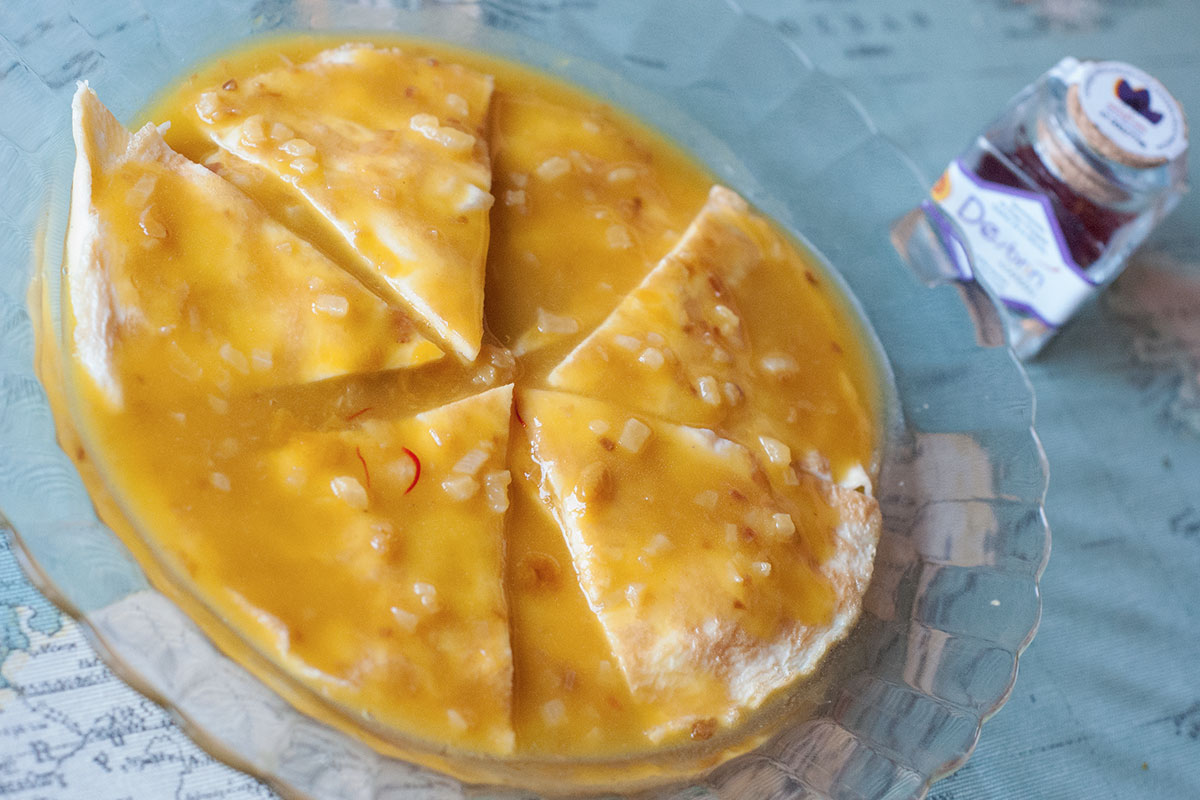 Plato típico manchego sotana con azafrán