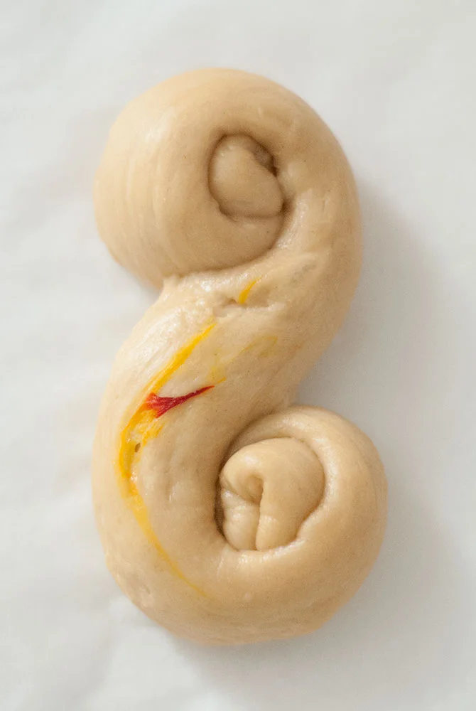 bollos-suecos-azafran-desbrin-lussekatter_08.jpg
