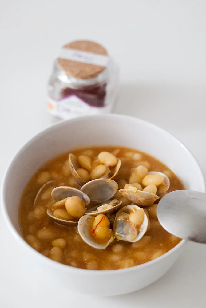 alubias-almejas-azafran-desbrin_5.jpg