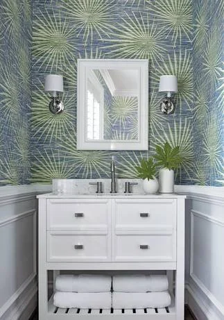 Tropics-PalmFronds-01-pdt-min.jpg