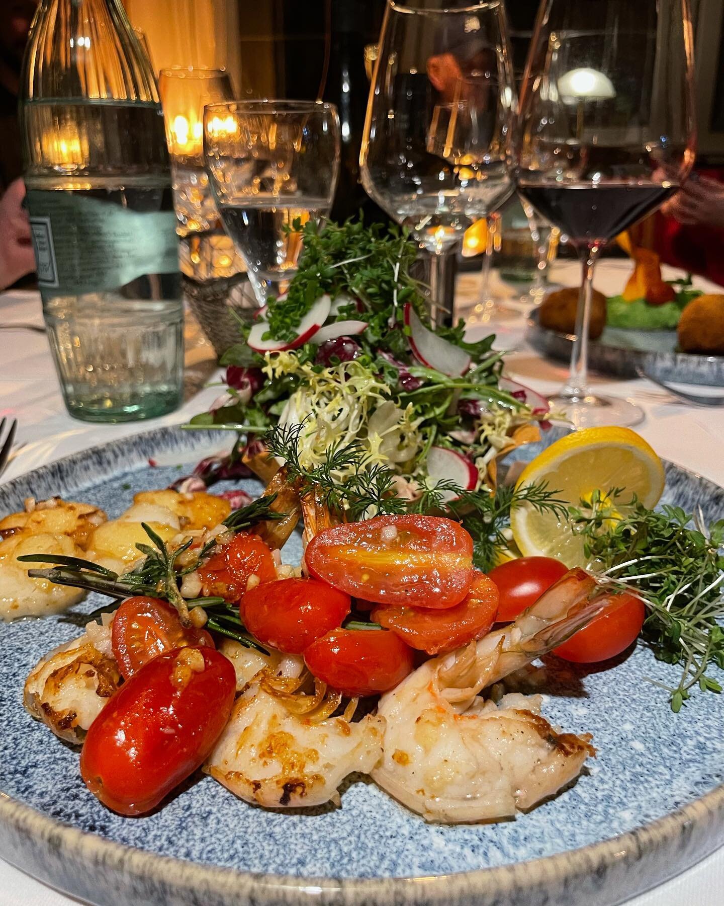 Let&rsquo;s have Dinner 😍🌟

#hereforyou #greatfood #leconnaisseurrestaurant #homburg #geniessen #cuisine #feinschmecker #dinner #salad #uniklinikhomburg #saarland