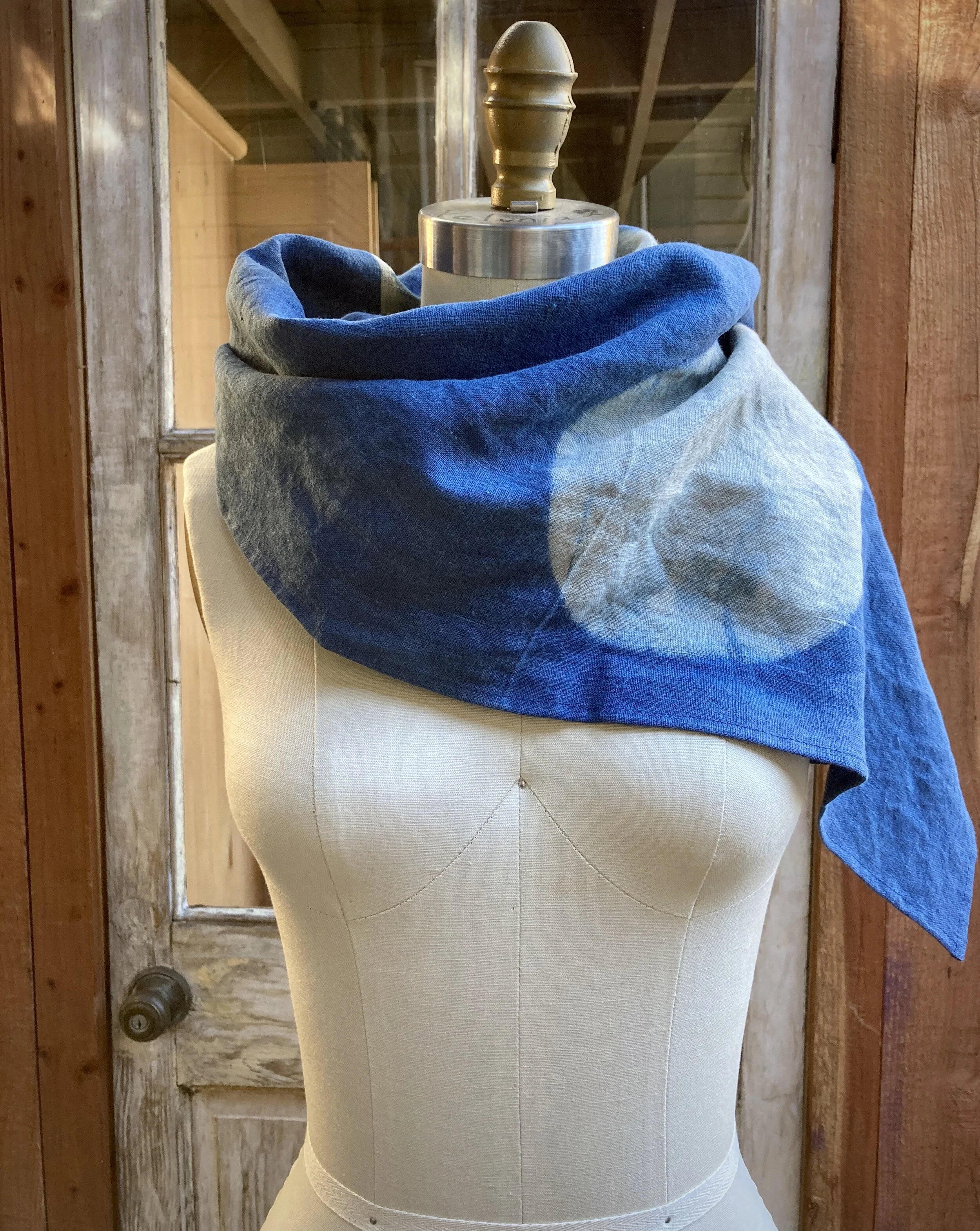 Howling Moon, A Style Scarf