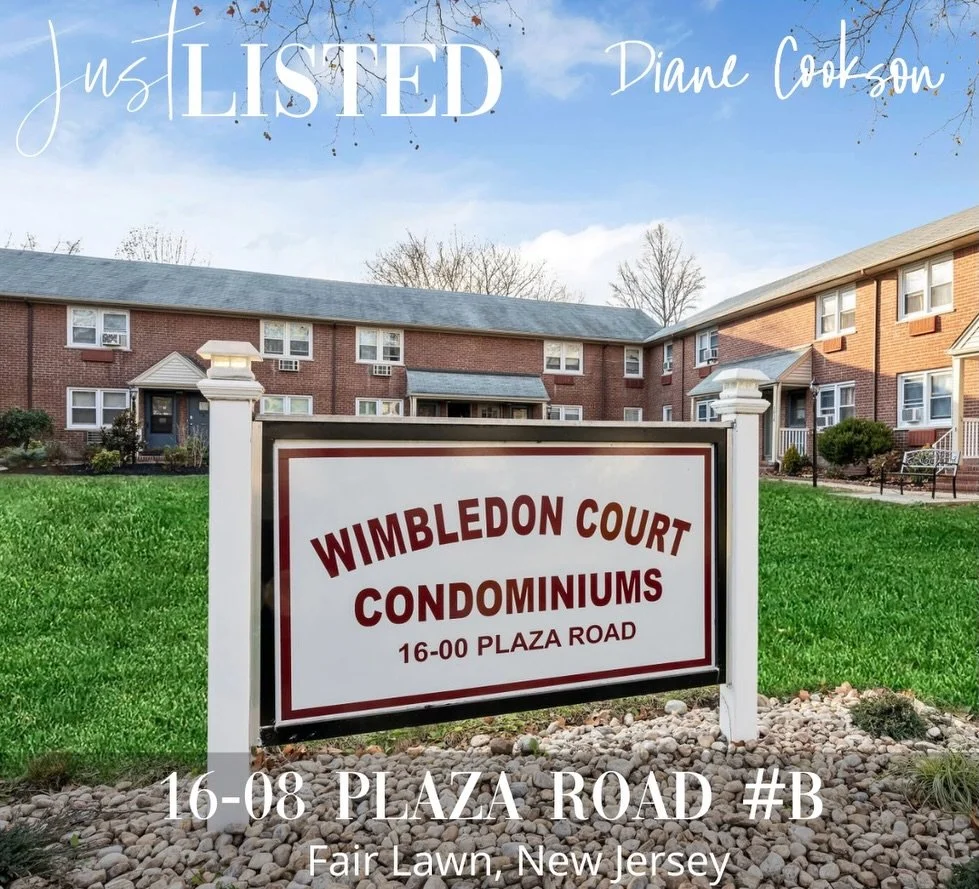 ✨ Just Listed for Rent! ✨ Bright + beautiful sun-filled 2-bedroom apartment in a prime town-center location! ☀️🏙️

Enjoy a modern eat-in kitchen with high-end appliances (including a brand-new fridge!), a spacious living room, two comfortable bedroo