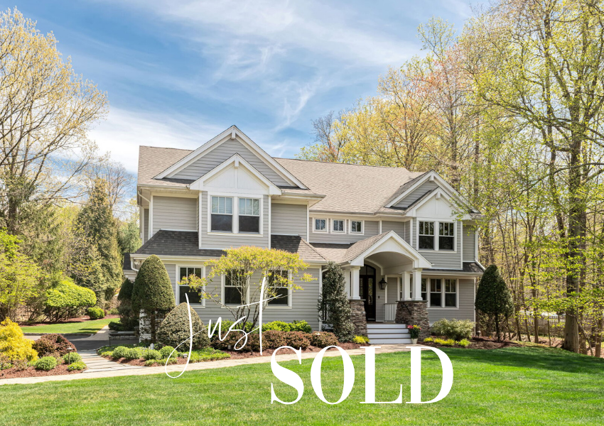 8 MILL GLEN COURT
