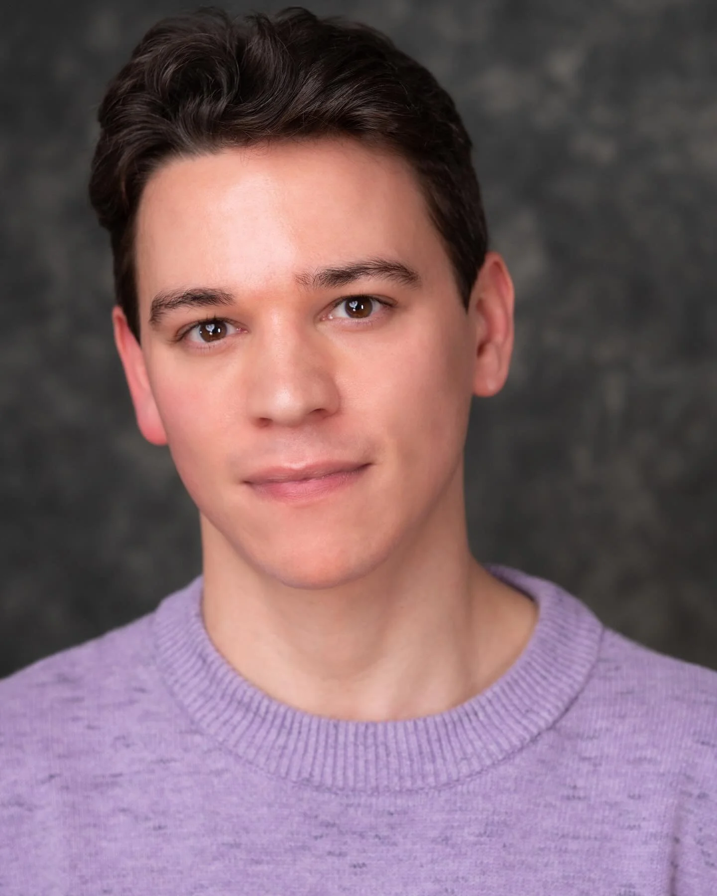 A hot new headshot enters the villa

Contact @drbmemory for any photography needs! His work speaks for itself, but I&rsquo;d highly recommend based on our session!