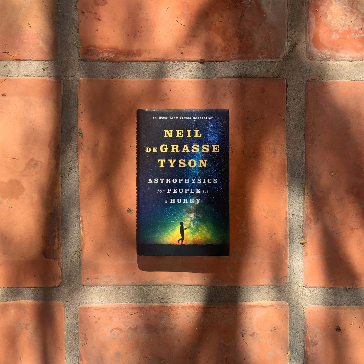 Astrophysics for People in a Hurry // Neil DeGrasse Tyson ⠀⠀⠀⠀⠀⠀⠀⠀⠀
Forever curious about the universe &amp; space - do you ever just look up at the stars and stare and realize how small you are in the grand scheme of life or the universe? No matter 