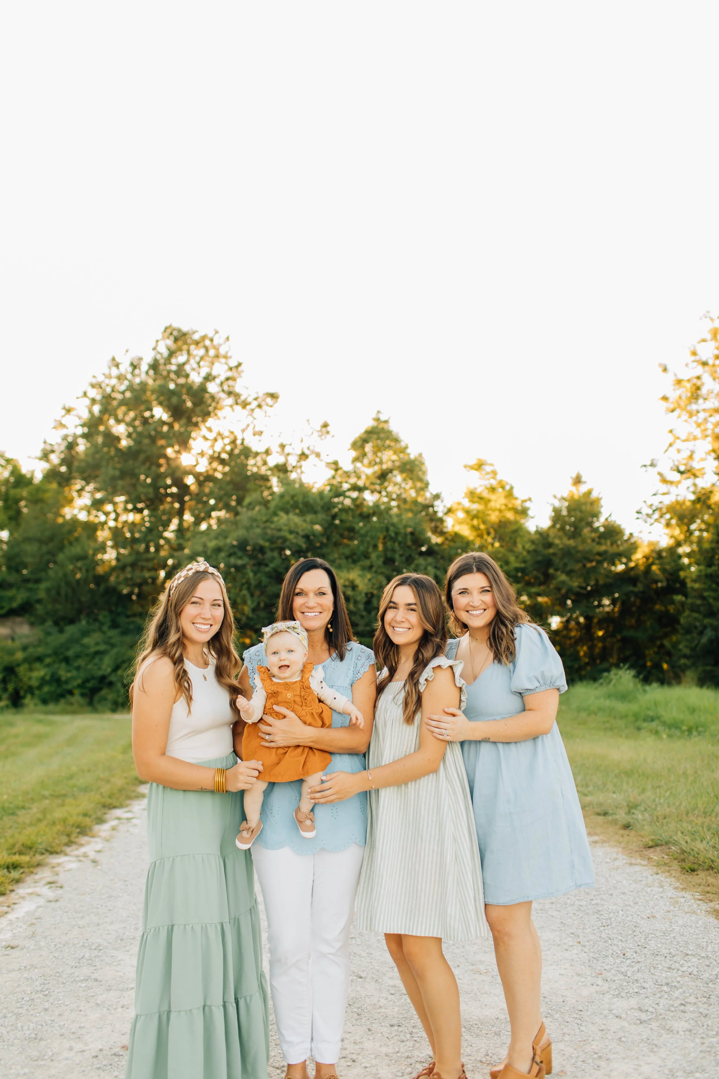 The Hoppers Full Family — AD images