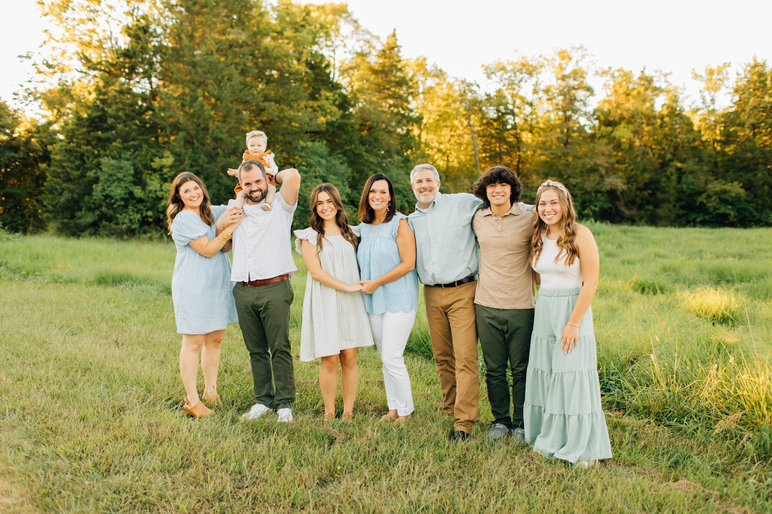 The Hoppers Full Family — AD images