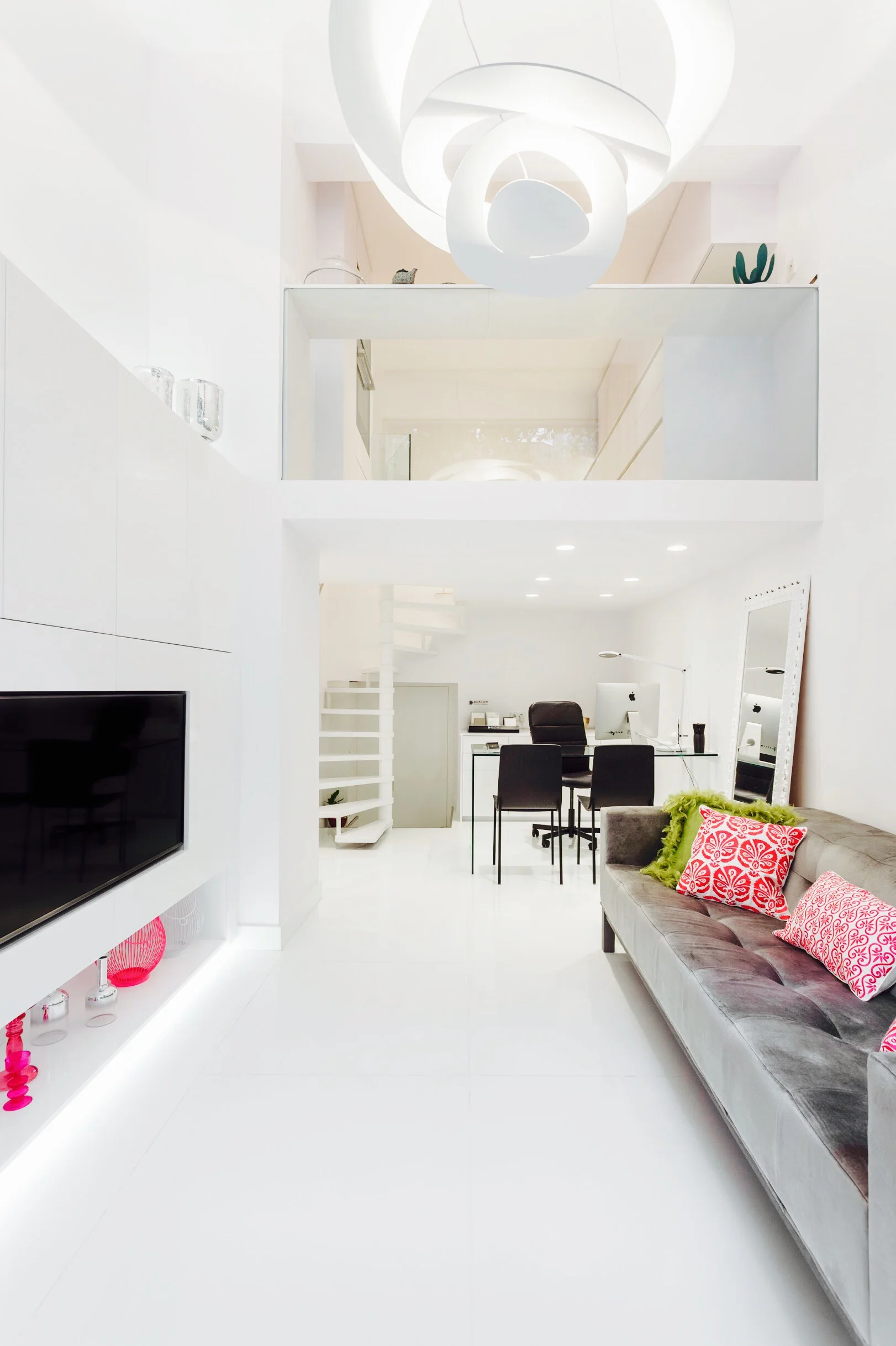 REFORMA INTEGRAL DE LOCAL COMERCIAL EN LA CALLE MUNTANER - BARCELONA