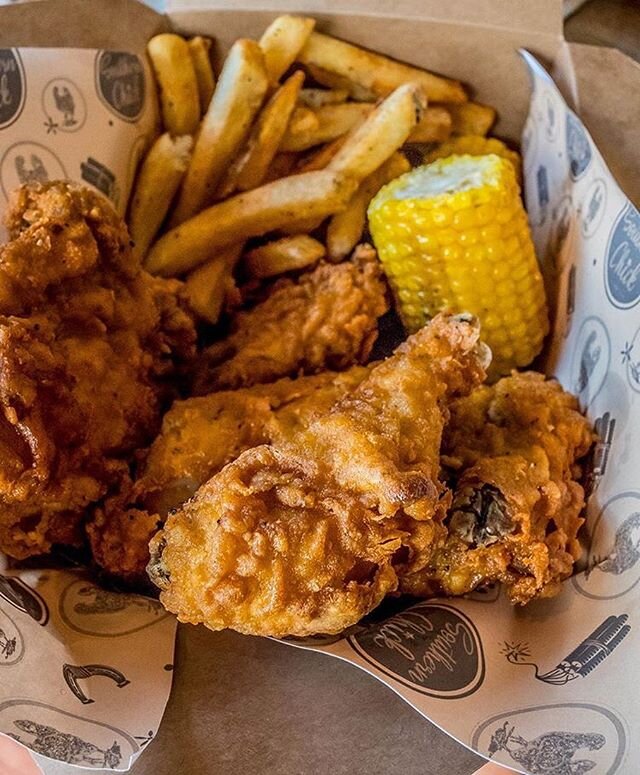 Hungry?? We&rsquo;ve got you!!!
Online orders 📲 www.southernchick.com
-
Direct orders get a 10% discount , 
Call 📞  212 308 9401