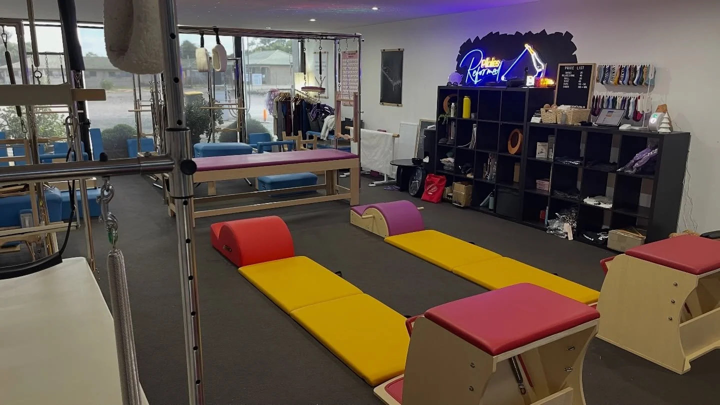 We keep our classes small so you get the attention you deserve.
With most classes between 5-7 people you get the benefits of a group session, with closer attention.
So what are you waiting for? Try Pilates on for size.
Classes 6 days a week, with rea