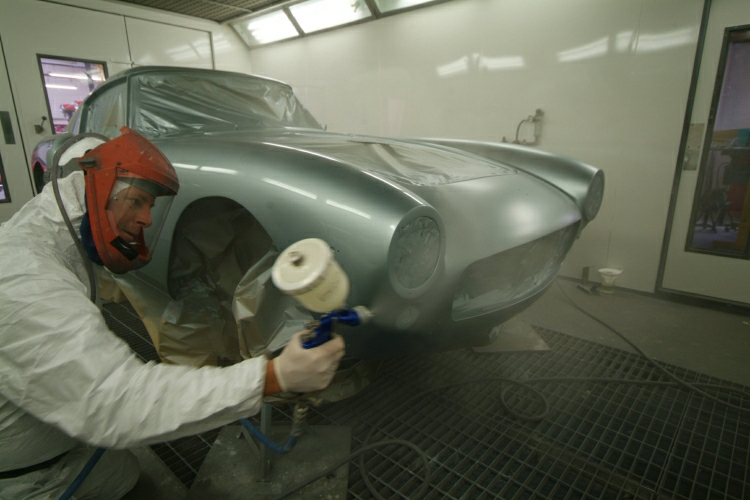 Ferrari Paintwork Repairs, Sports Car ReSprays, Surrey, London — Moto